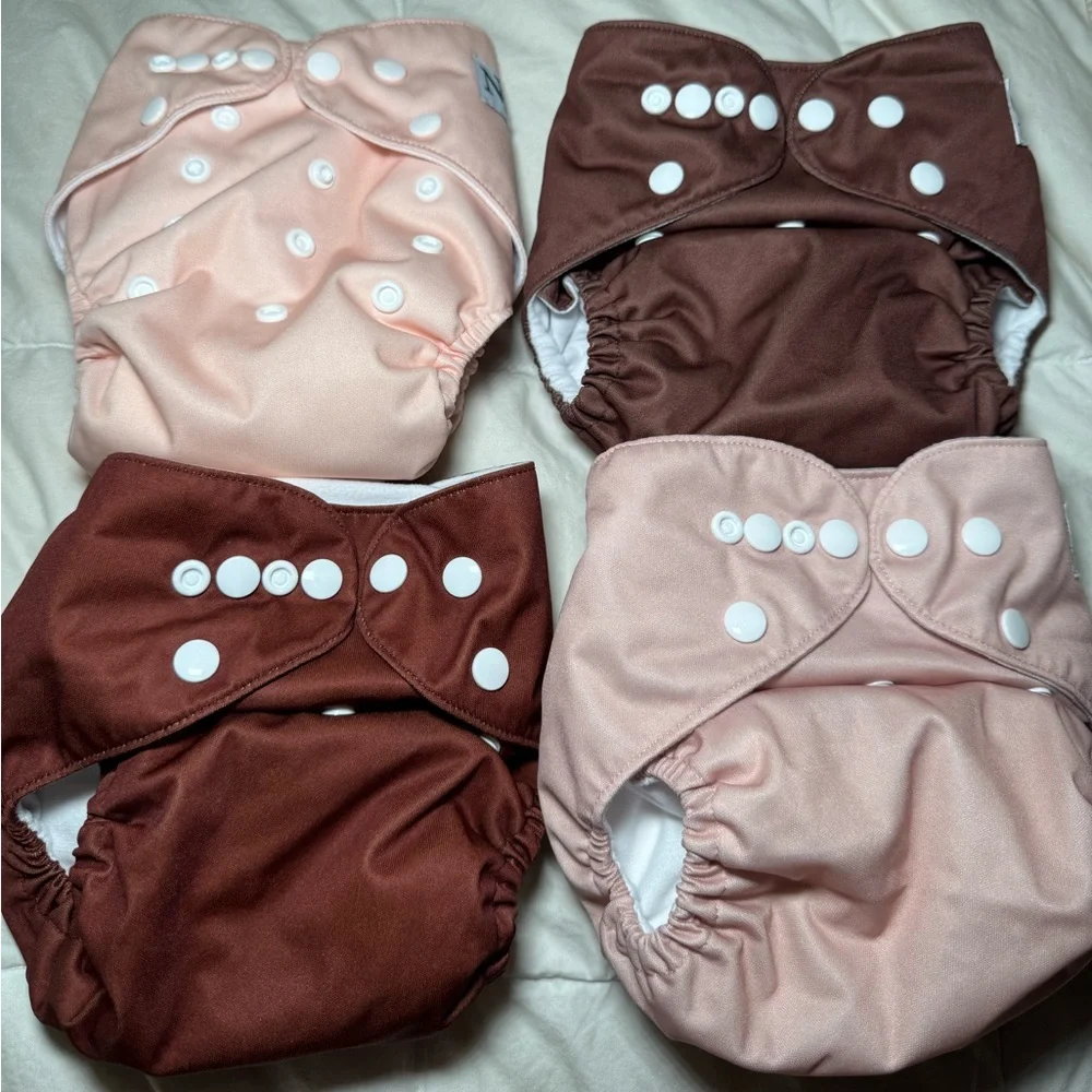 Nora’s Nursery 4 count pocket Neutral beige cloth diapers
